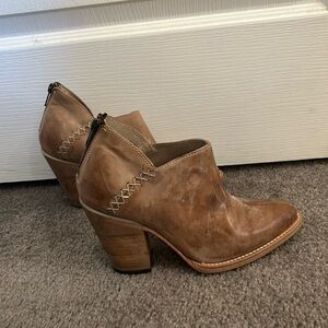 Freebird Booties, Light Brown with lace detail, size 9